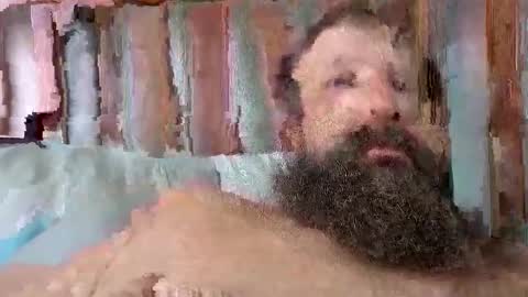 Snapshot of farm2boy chatting on 11.12.25 Farm2boy online show from 11.12.25