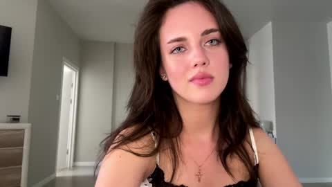 Mia online show from 07.30.26