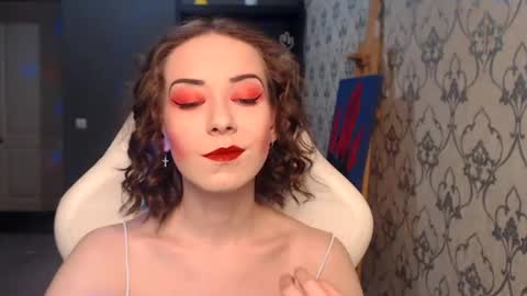 Fascinating   Eyes online show from 06.18.26
