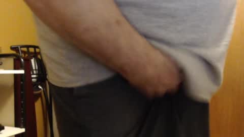 Snapshot of fatcat5000 chatting on 12.17.24 fatcat5000 online show from 12.17.24