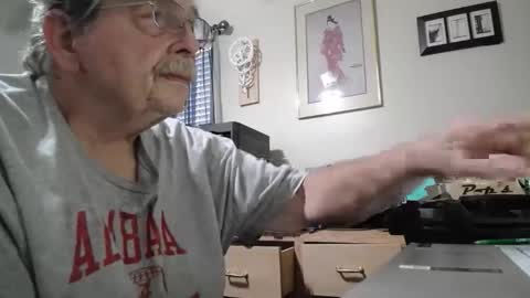 Snapshot of fatdickad chatting on 11.16.25 fatdickad online show from 11.16.25