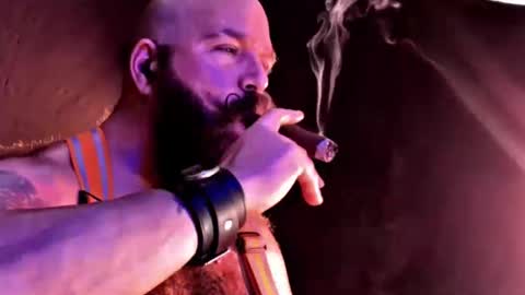 Snapshot of fatredneckpapa chatting on 11.23.25 FAT PAPA online show from 11.23.25