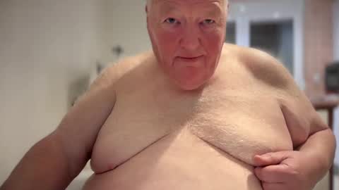 fatslutcutey online show from 12.31.24