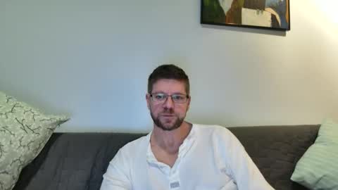 Snapshot of fattenmenow chatting on 10.28.25 fattenmenow online show from 10.28.25