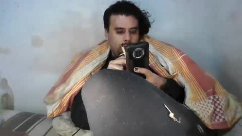 Snapshot of faux_feitico chatting on 04.14.26 Faux Feitico online show from 04.14.26