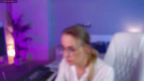 Fay online show from 02.25.25