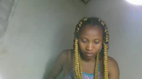 fayence09 online show from 10.02.25