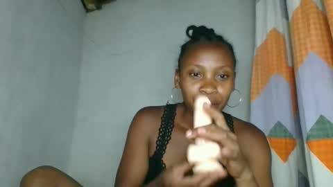 fayence09 online show from 11.05.25