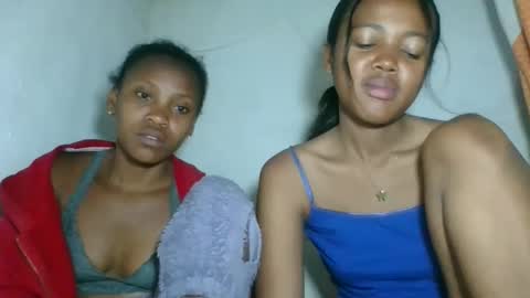 fayence09 online show from 11.26.25