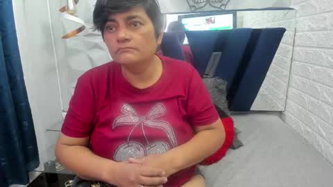 Snapshot of fayruz_milf chatting on 03.16.26 fayruz_milf online show from 03.16.26