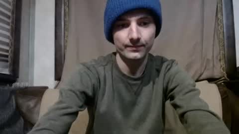 Snapshot of feelingverynaughty chatting on 01.05.25 ask me online show from 01.05.25