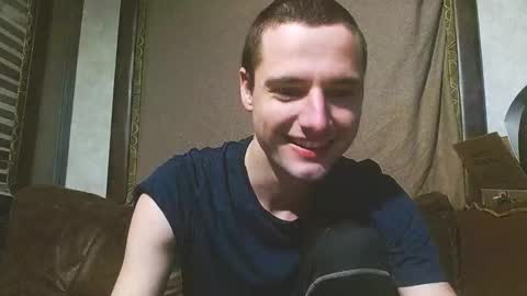 Snapshot of feelingverynaughty chatting on 01.21.25 ask me online show from 01.21.25