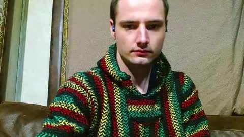 Snapshot of feelingverynaughty chatting on 01.29.25 ask me online show from 01.29.25