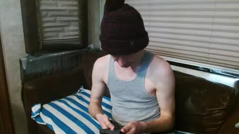 Snapshot of feelingverynaughty chatting on 02.18.26 ask me online show from 02.18.26