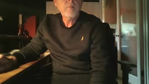 Snapshot of feet_fan69 chatting on 10.16.25 John Buck online show from 10.16.25