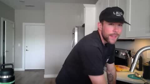 Snapshot of feetlovergh2 chatting on 05.05.26 Ethan Slayher online show from 05.05.26