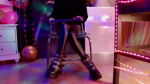 FeetVibe online show from 03.22.26