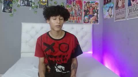 Snapshot of felimpluzz chatting on 11.19.25 felimpluzz online show from 11.19.25