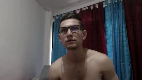 Snapshot of felipe227 chatting on 03.01.25 jhonatan felipe online show from 03.01.25