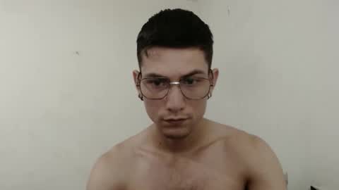Snapshot of felipe227 chatting on 10.09.25 jhonatan felipe online show from 10.09.25