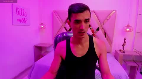 Snapshot of felipefriendly chatting on 07.20.26 FELIPE online show from 07.20.26