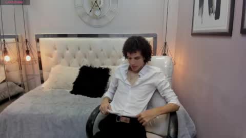 Snapshot of felix_haze chatting on 05.17.26 FELIPE online show from 05.17.26