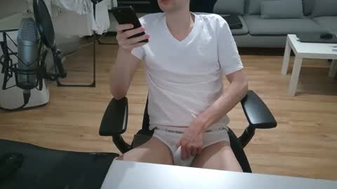 Snapshot of felixsagg chatting on 12.08.24 felixsagg online show from 12.08.24