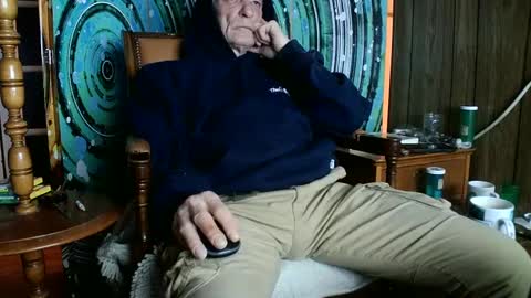 Snapshot of fellatioauto chatting on 02.03.25 hungnsexy online show from 02.03.25