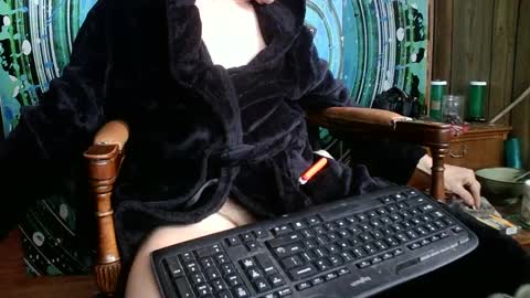 Snapshot of fellatioauto chatting on 02.08.25 hungnsexy online show from 02.08.25