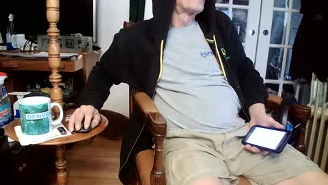 Snapshot of fellatioauto chatting on 03.05.25 hungnsexy online show from 03.05.25