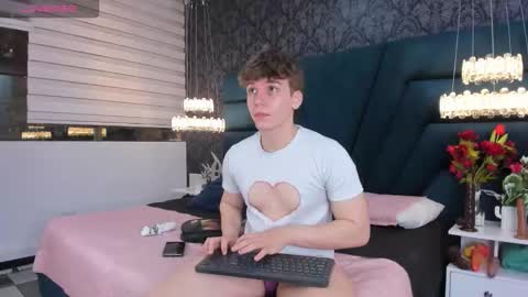 Femboy Max online show from 02.20.26