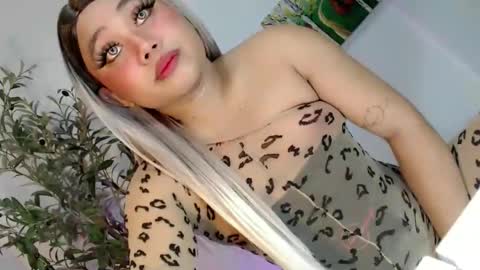 Snapshot of femboy_veronica chatting on 05.10.26 femboy_veronica online show from 05.10.26