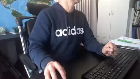 Snapshot of femdomsubby chatting on 09.16.25 femdomsubby online show from 09.16.25