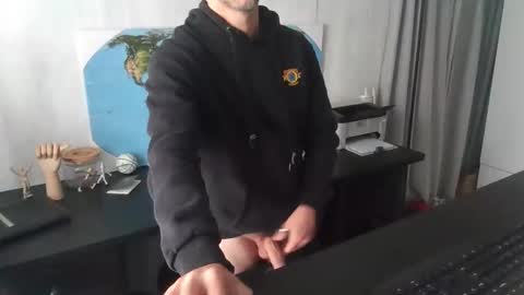 Snapshot of femdomsubby chatting on 10.07.25 femdomsubby online show from 10.07.25