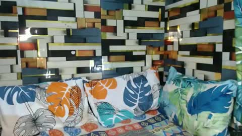 feminine_tsx online show from 10.29.25