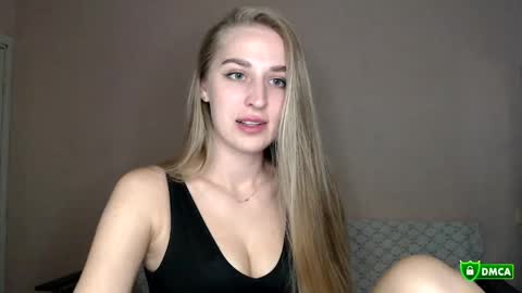Snapshot of femkedejager chatting on 05.19.26 Femke online show from 05.19.26