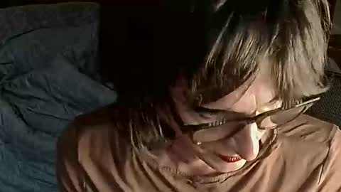 Snapshot of femme_mystique chatting on 09.27.25 femme_mystique online show from 09.27.25