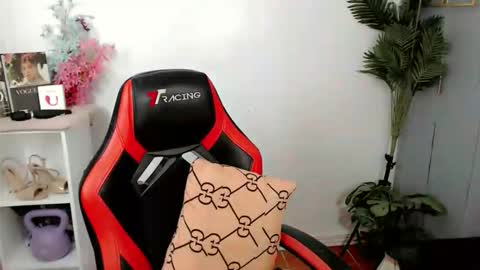 YOUR BEAUTIFUL ASIANFHEMY online show from 05.01.26