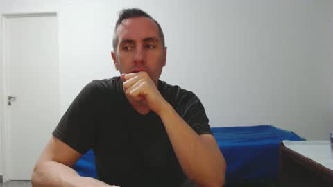 Snapshot of fer797 chatting on 12.02.24 Fernando online show from 12.02.24