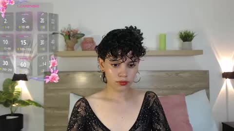 Snapshot of fernanda_indie chatting on 01.11.25 F E R N A N D A online show from 01.11.25