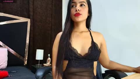 Fernandabrown s online show from 10.05.25