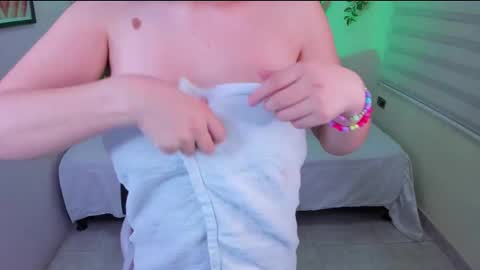 Fernanda Diaz online show from 02.20.26