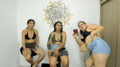Snapshot of fetishgirlsxx chatting on 06.17.26 Fetishgirlsxxx online show from 06.17.26