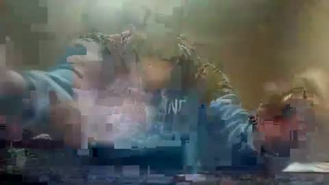 Raised in 90s online show from 03.12.25