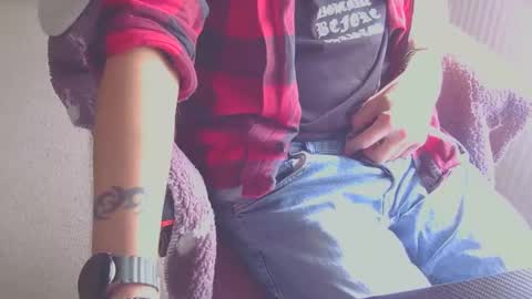 Snapshot of ffys2025 chatting on 10.05.25 ffys2025 online show from 10.05.25