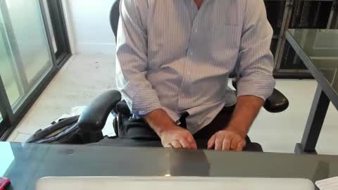 Snapshot of fhetzl chatting on 10.06.25 fhetzl online show from 10.06.25