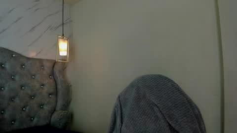   online show from 04.15.26