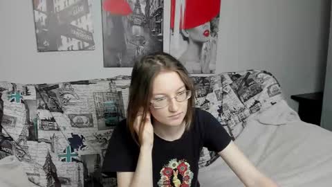 Snapshot of fiery__mary chatting on 02.13.25 Mary online show from 02.13.25