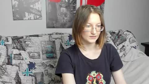 Snapshot of fiery__mary chatting on 02.13.25 Mary online show from 02.13.25