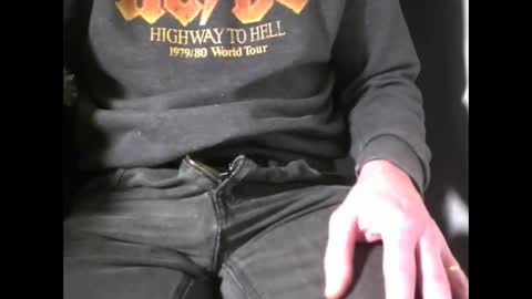 fifi010203 online show from 12.19.25